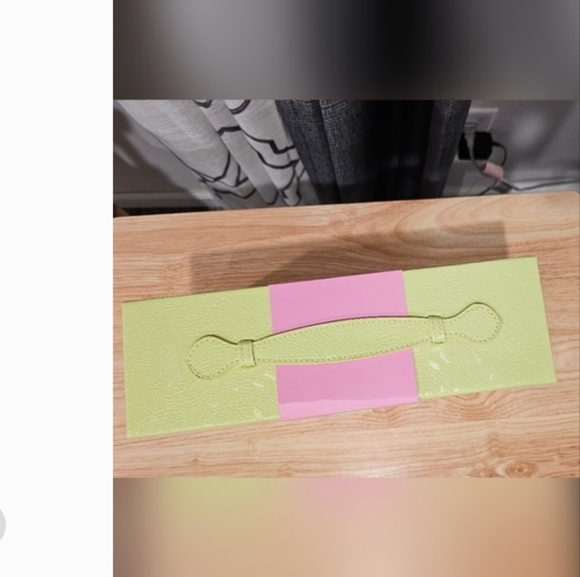 Brand New Multi-Color Makeup Palette Lime Green Tote - Picture 5 of 6